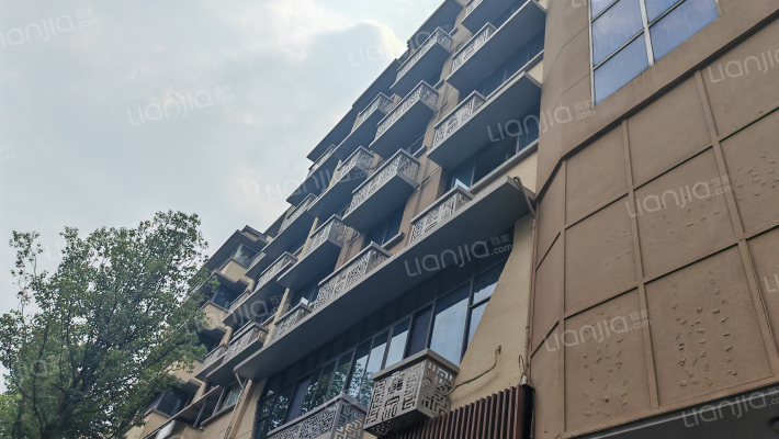 东山小区外景图