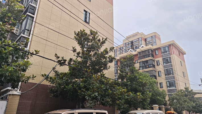 欣佳花园一期外景图