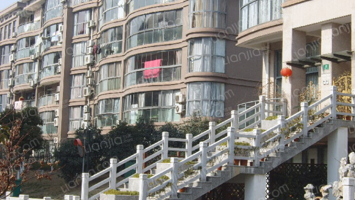 上南翡翠苑外景图