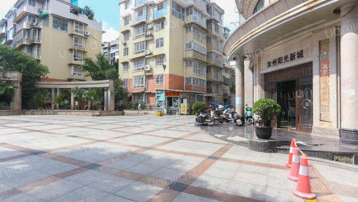 加州阳光新城外景图