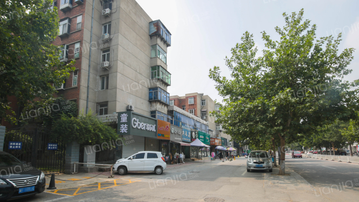 青幼宿舍外景图