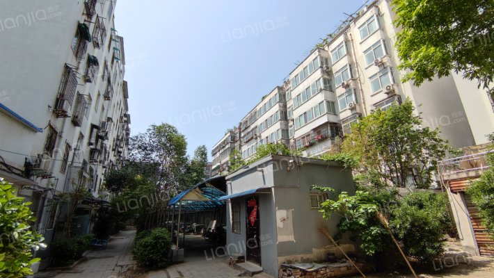 中城花園外景图