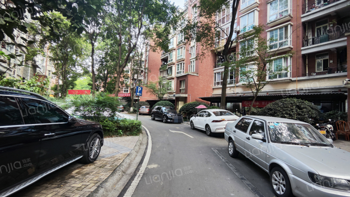 英国小镇诗歌园外景图