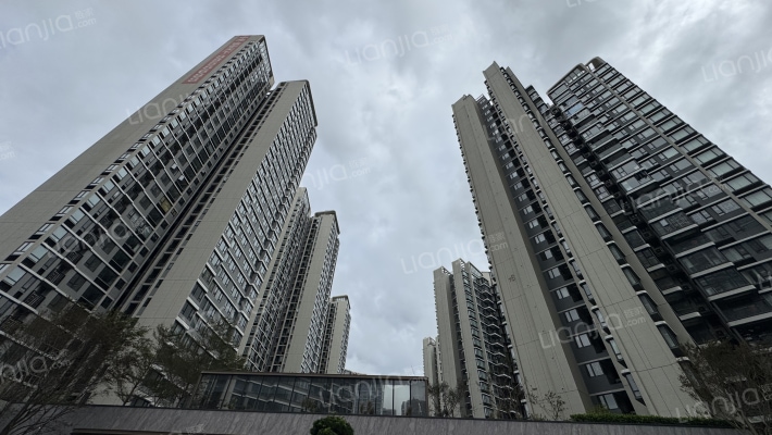 中海寰宇天下D区外景图