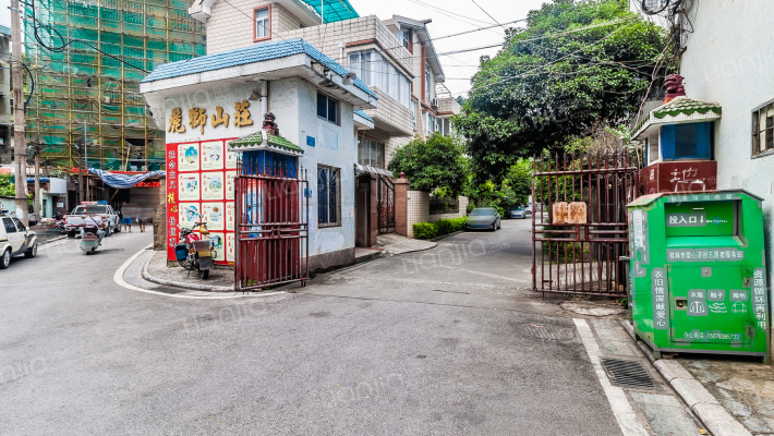 丽狮山庄外景图