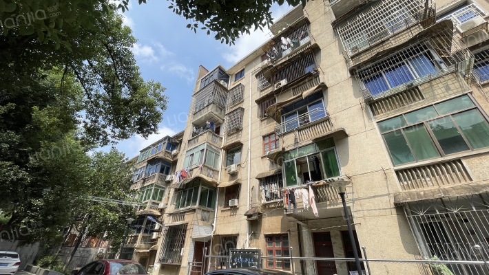 人民医院宿舍外景图