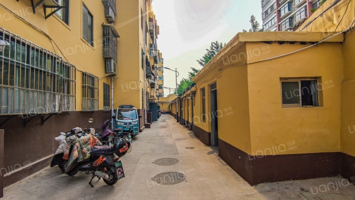 自来水公司宿舍外景图