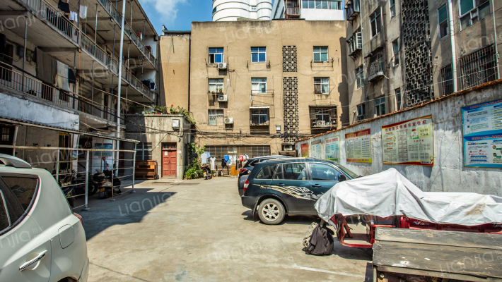 襄阳市襄州区林业局生活区外景图