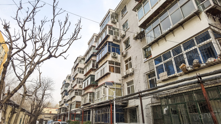 二塑宿舍外景图