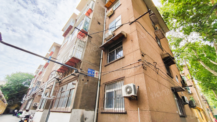 燕子山路32号外景图