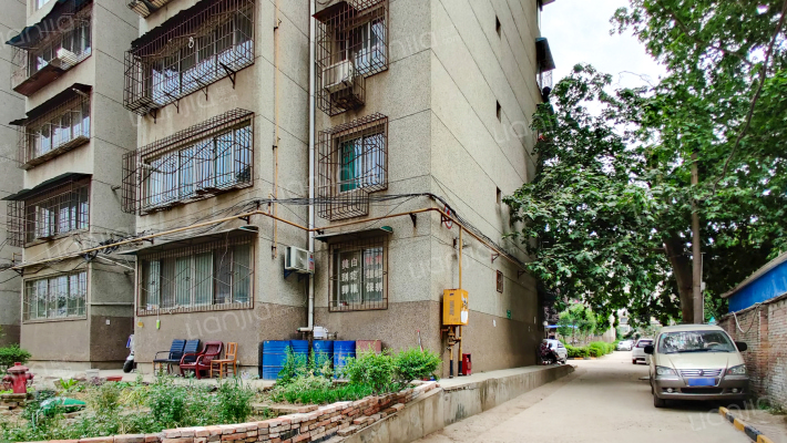 燃料加工厂家属院外景图