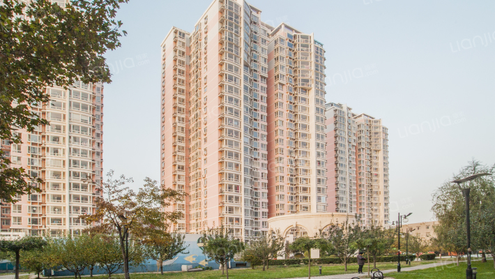 新新公寓外景图