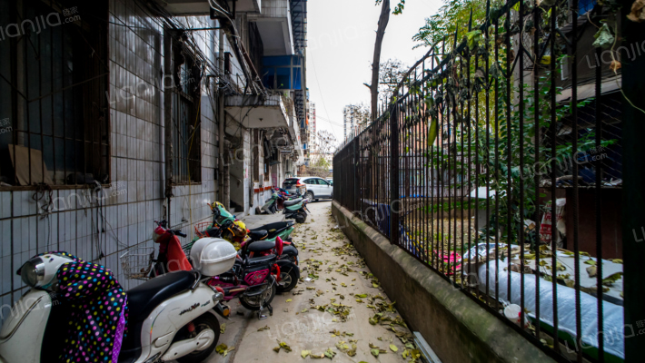 生产路16号院外景图