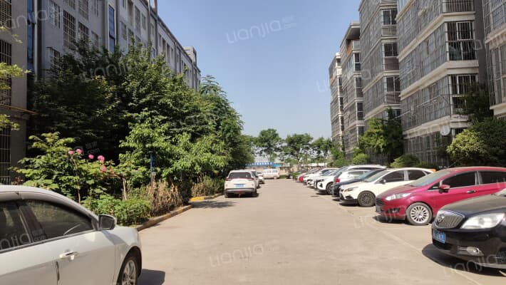 经发世纪花园外景图