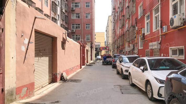 名仕公寓外景图