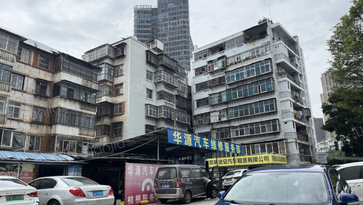 环城南路235号外景图