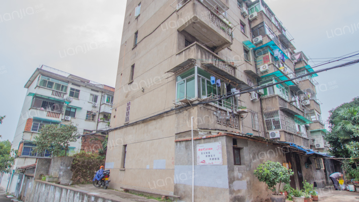 保险街45号外景图