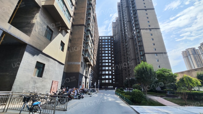 兰储家园外景图