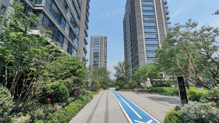 运晓花望府外景图