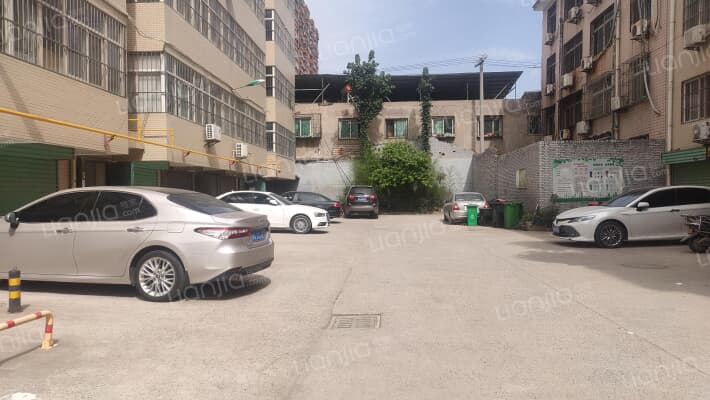 高陵工业品小区外景图