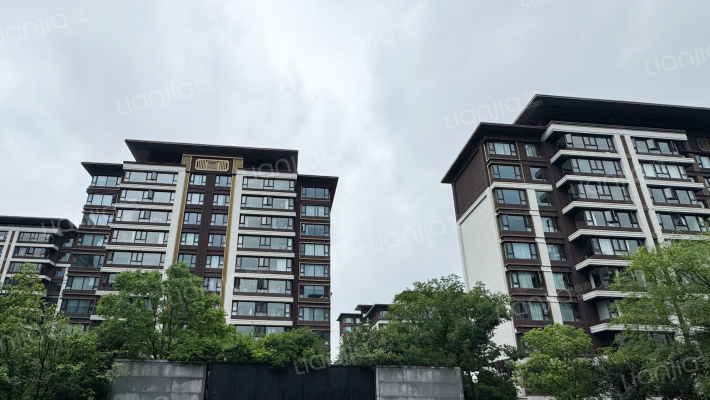 中海九樾外景图