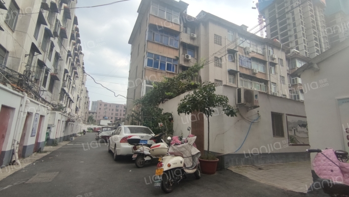 万里运输家属院外景图