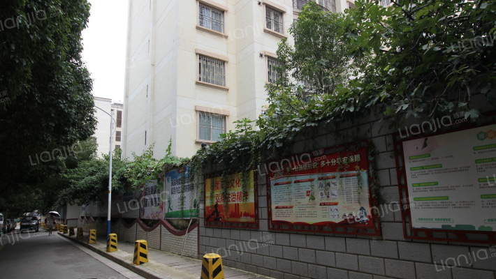 隆格兰花园外景图