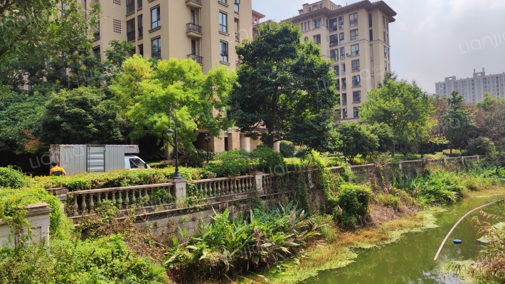 绿城蓝庭花苑紫萝苑外景图