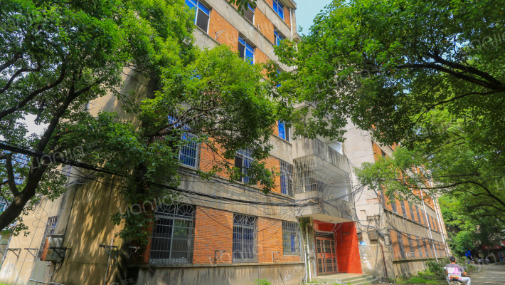 南大南院设计楼外景图