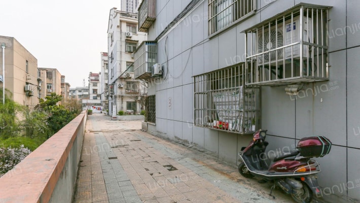 公园西村外景图