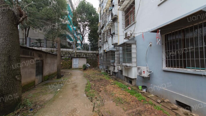 湖南师大茶山村外景图