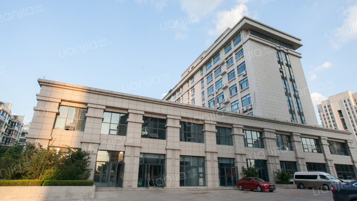 华鹏东城外景图