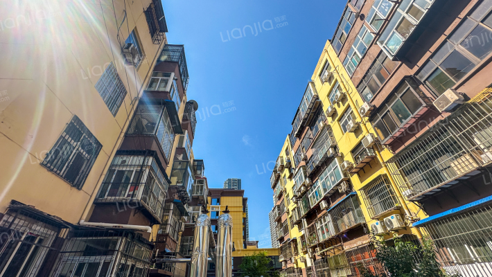 铁西大街11号南院外景图