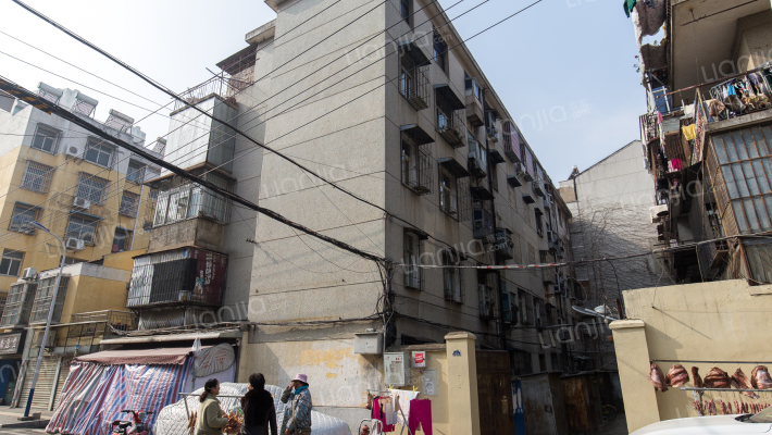 东风八队外景图