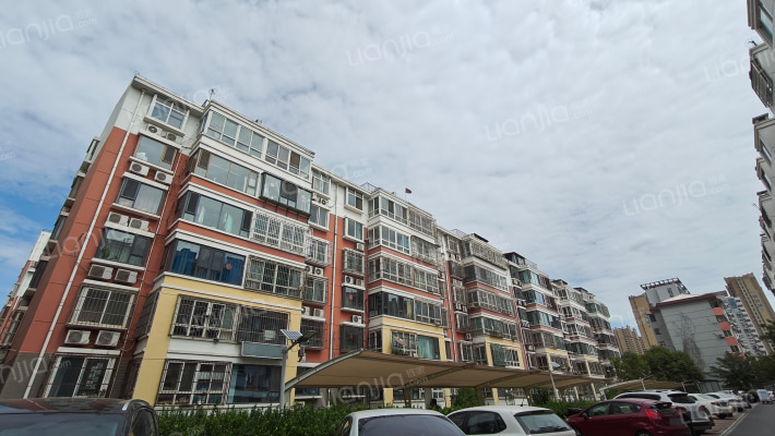 嘉苑小区外景图