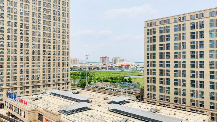 赛格大厦外景图