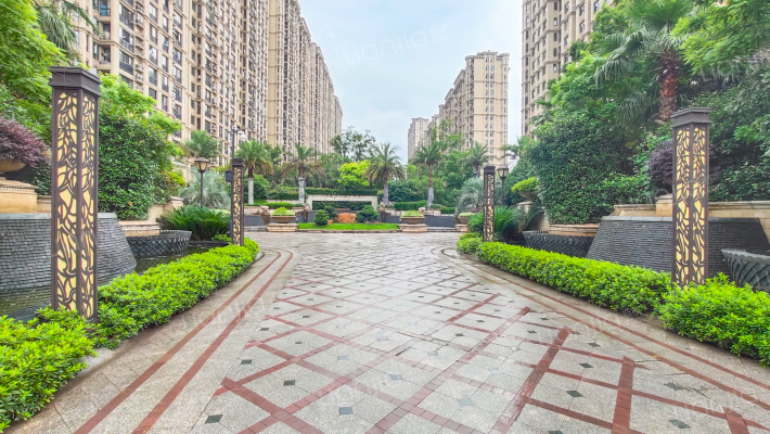 上坤中腾四季景苑外景图