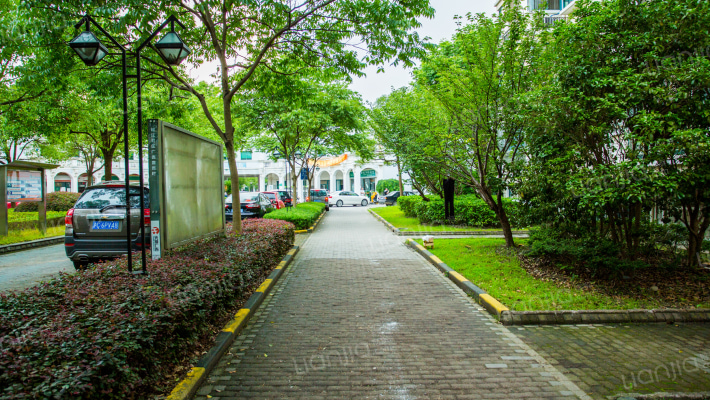 世纪新城外景图