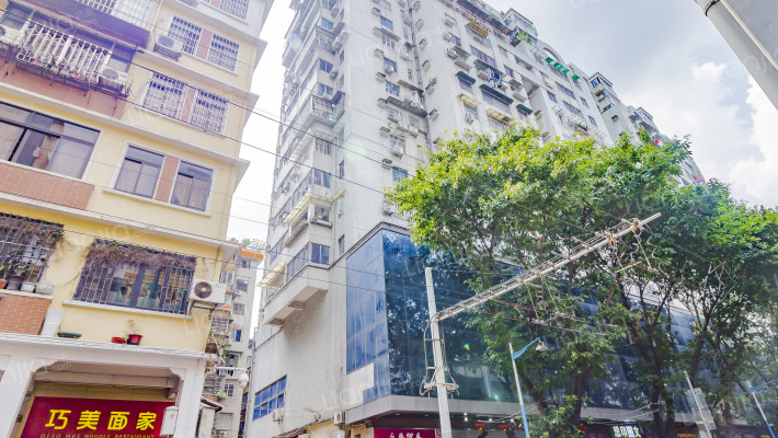 景华大厦外景图