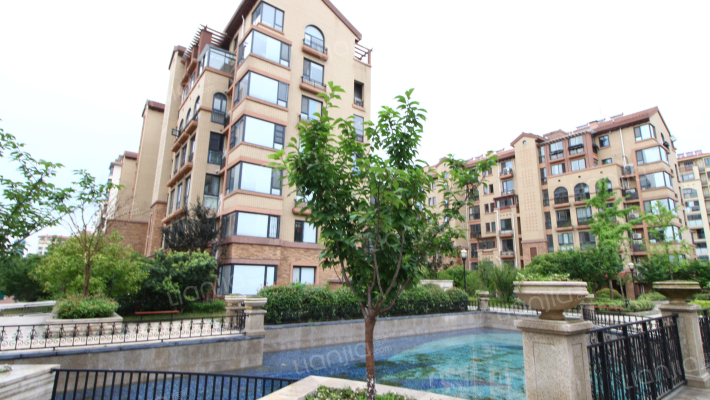 大地伊丽雅特湾外景图