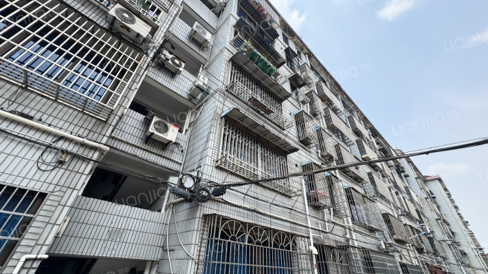 越泉新村外景图