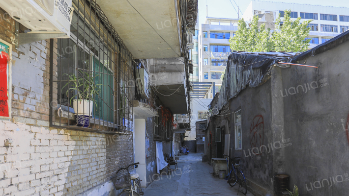 水工机械厂宿舍外景图