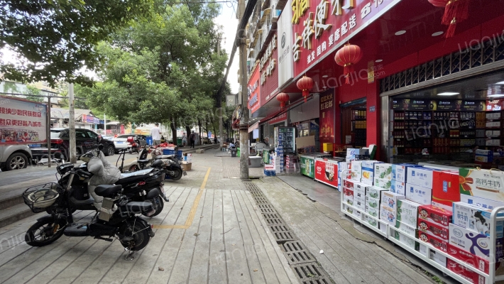 百花小区外景图