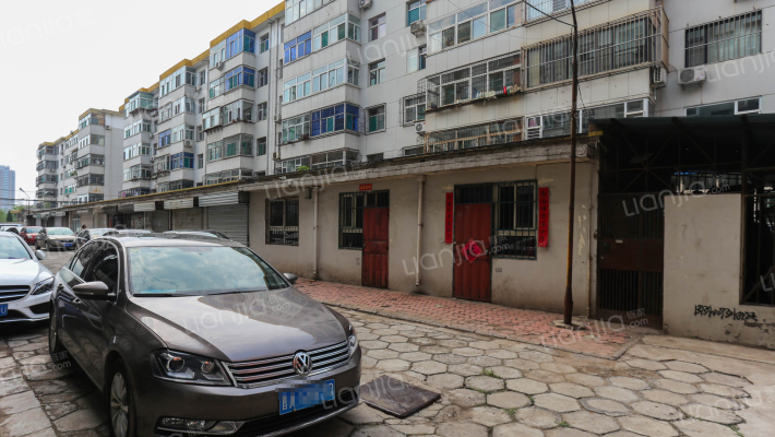 东方小区外景图