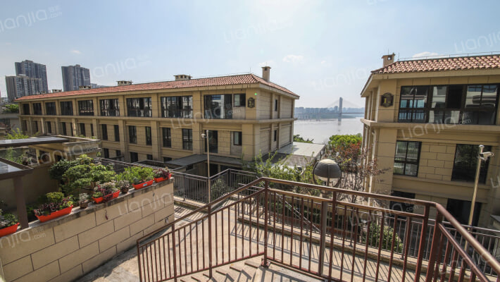 巴滨一号璀璨滨江外景图