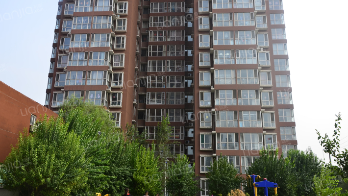 华城小区外景图