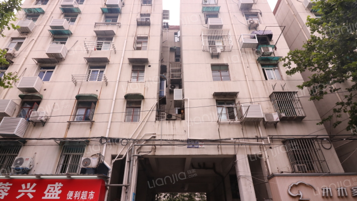 福建新村外景图