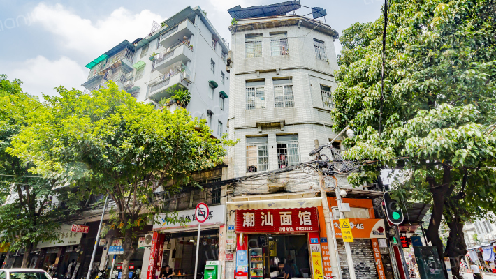 和平中路外景图