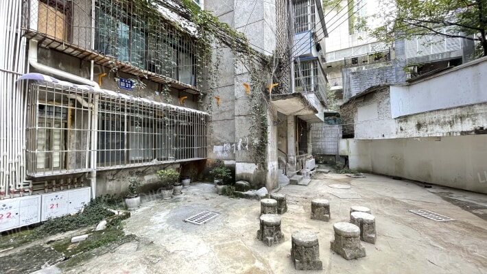 市东路21号外景图