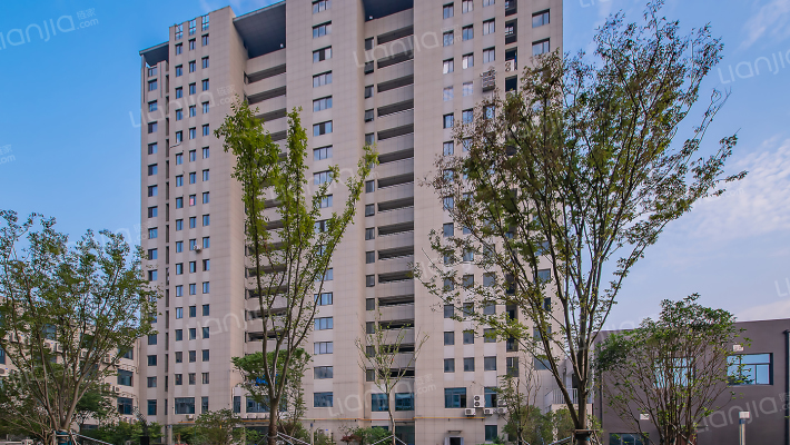 华厦晶钻外景图